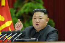 北朝鮮でも深刻な物価高(写真は金正恩氏/時事通信フォト)