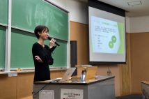 PTSDについて大学で講義も行っている渡邊渚さん(本人提供)